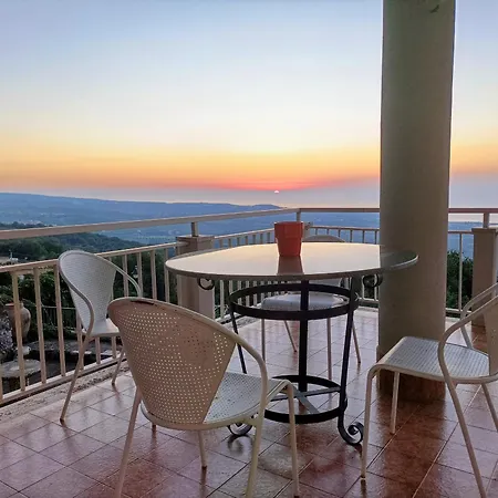 בית הארחה Casa Di Tota - *